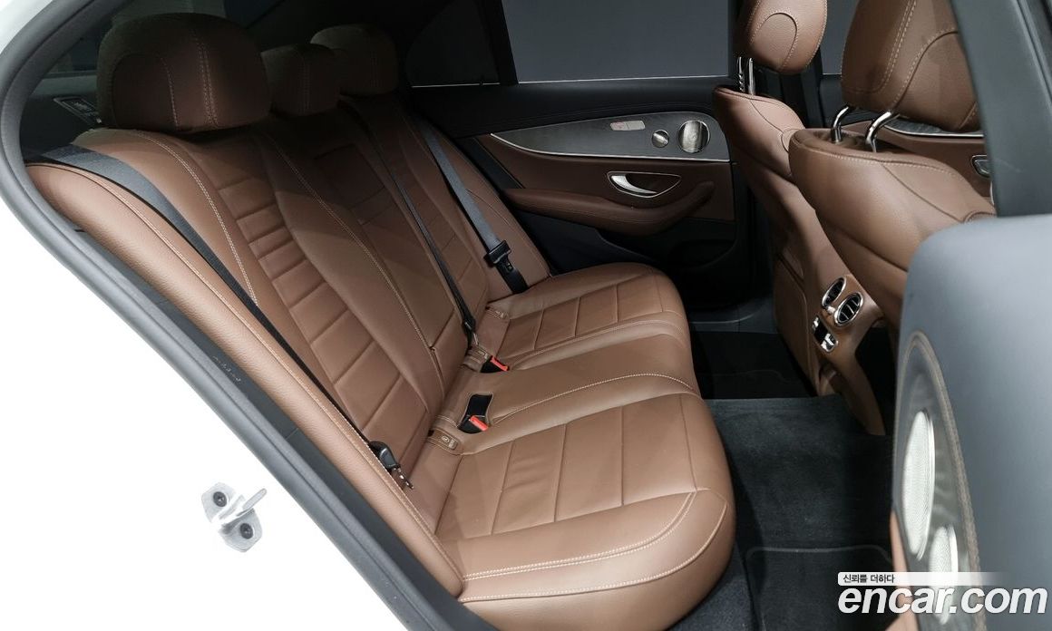 Mercedes Benz E-Class E350 4MATIC Avantgarde