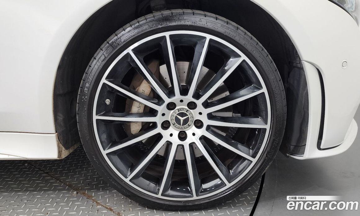 Mercedes Benz CLS-Class CLS450 4MATIC AMG Line