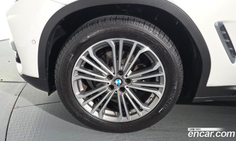 BMW X3 xDrive i20 Luxury