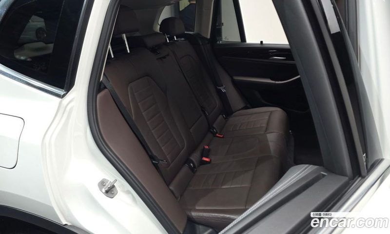 BMW X3 xDrive i20 Luxury