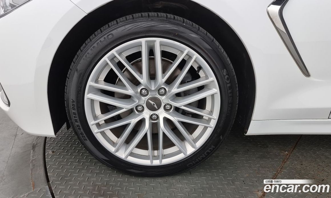 Genesis G70 2.0T AWD
