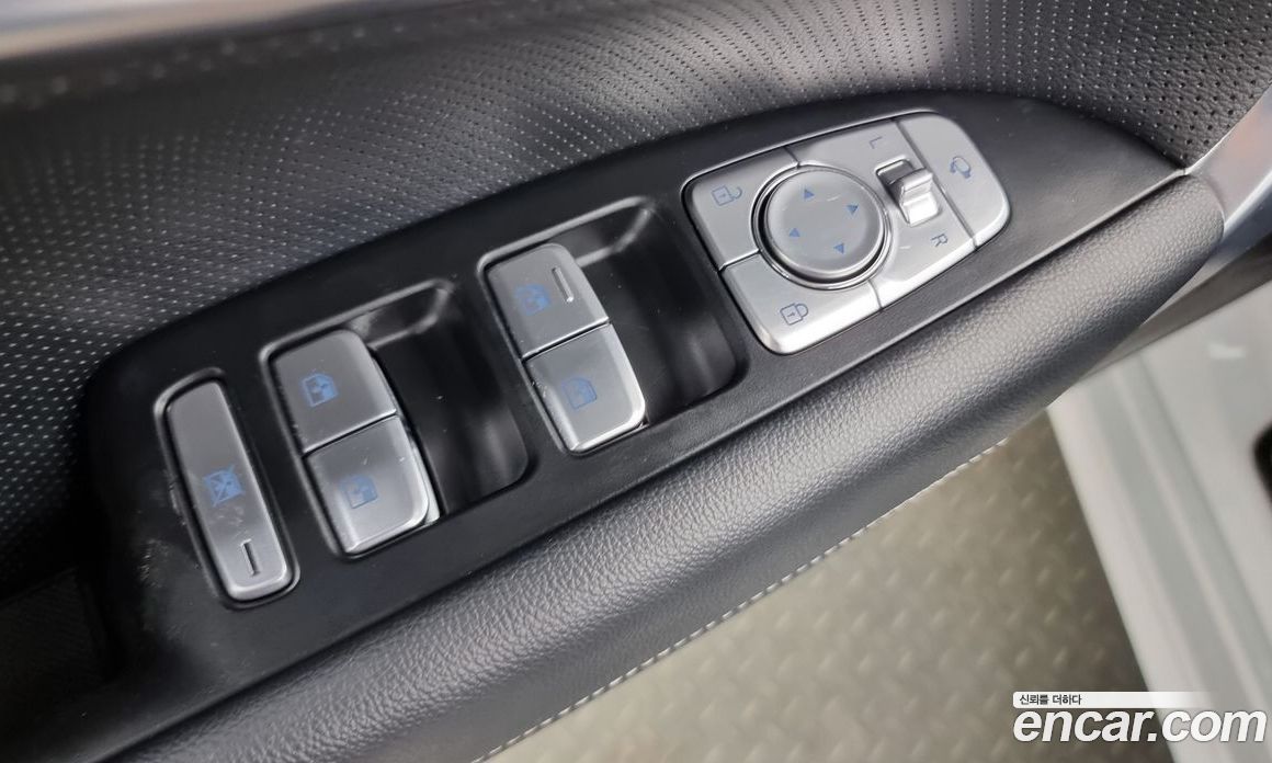 Genesis G70 2.0T AWD