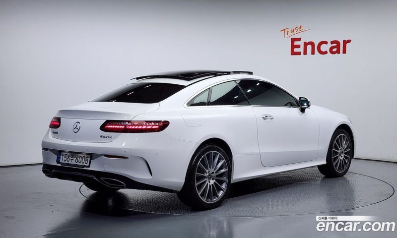 Mercedes Benz E-Class E450 4MATIC Coupe