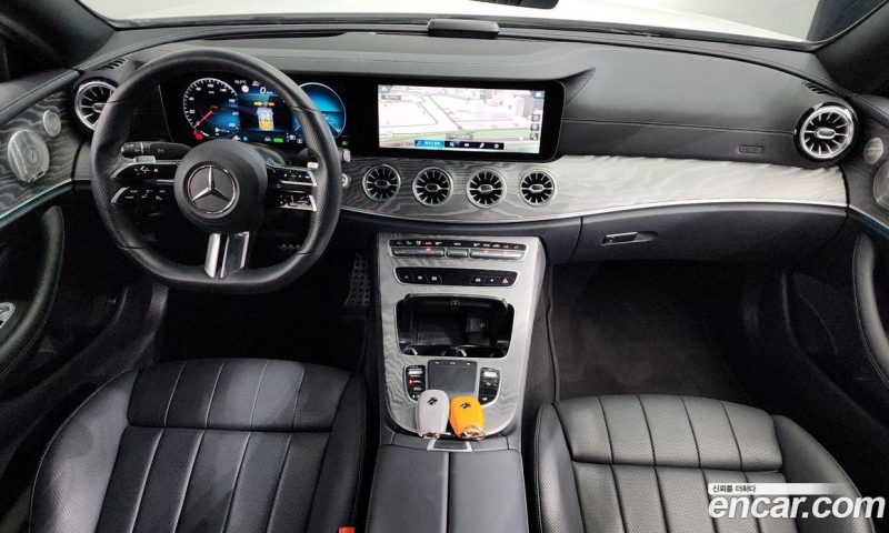 Mercedes Benz E-Class E450 4MATIC Coupe