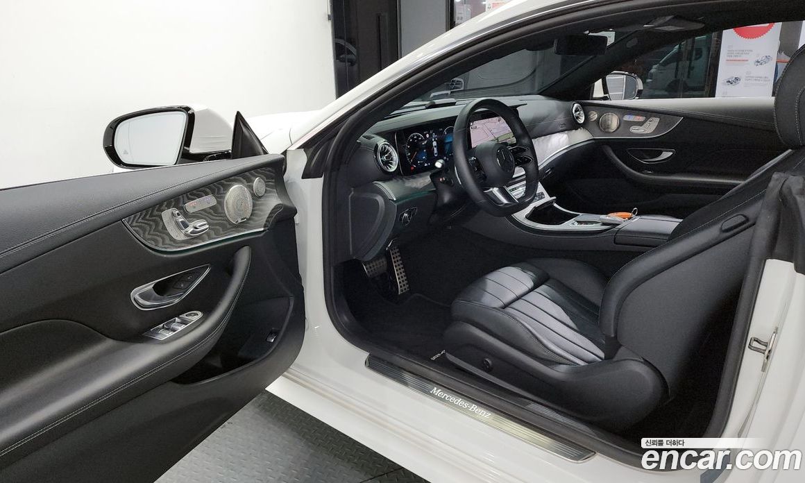 Mercedes Benz E-Class E450 4MATIC Coupe