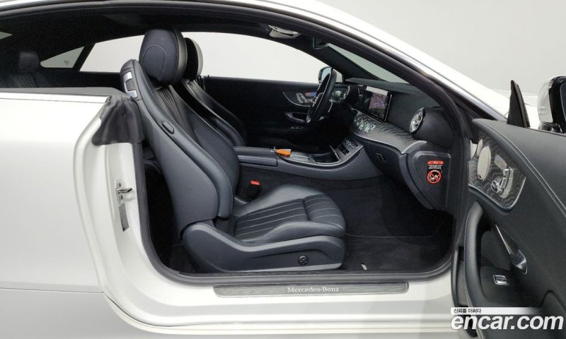 Mercedes Benz E-Class E450 4MATIC Coupe