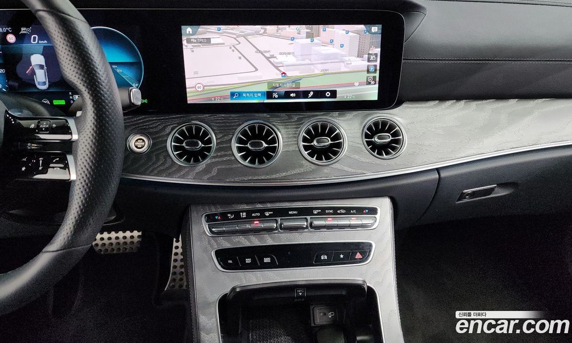 Mercedes Benz E-Class E450 4MATIC Coupe