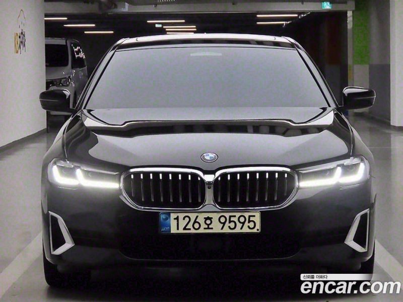 BMW 5-Series i520 Luxury