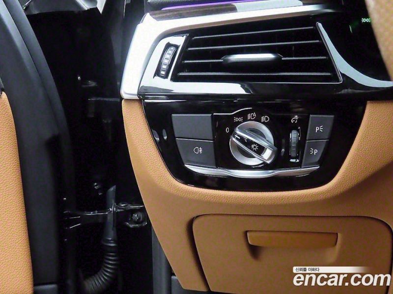 BMW 5-Series i520 Luxury
