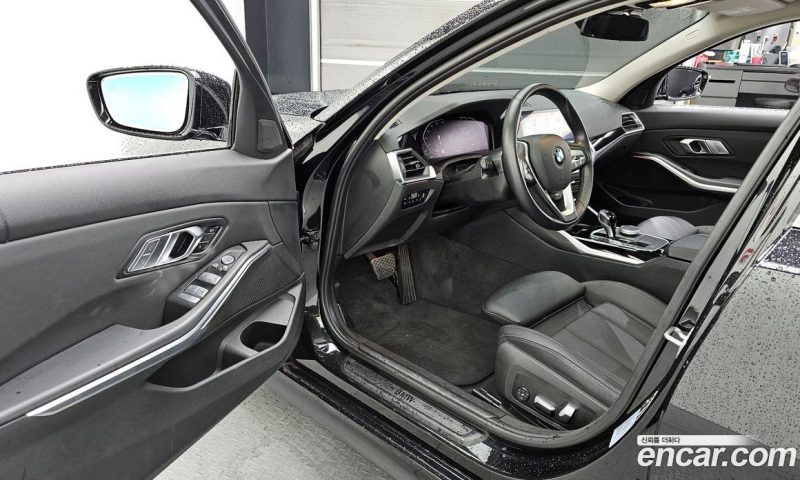 BMW 3-Series i320