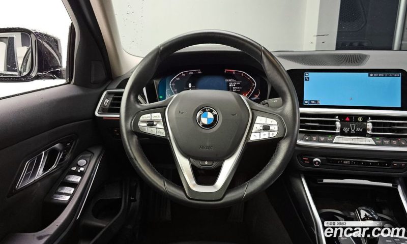 BMW 3-Series i320