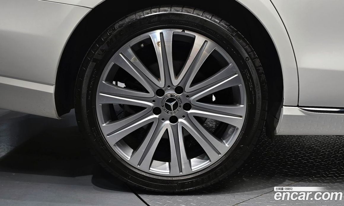 Mercedes Benz E-Class E250 Exclusive