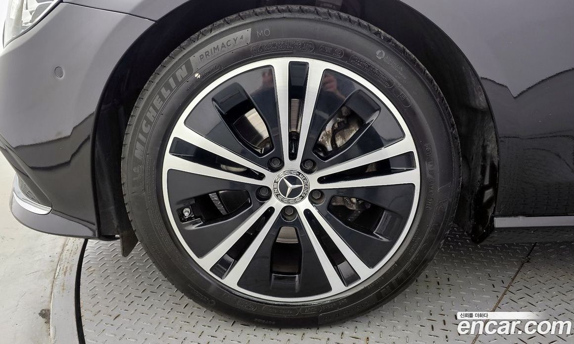 Mercedes Benz E-Class E250 Avantgarde