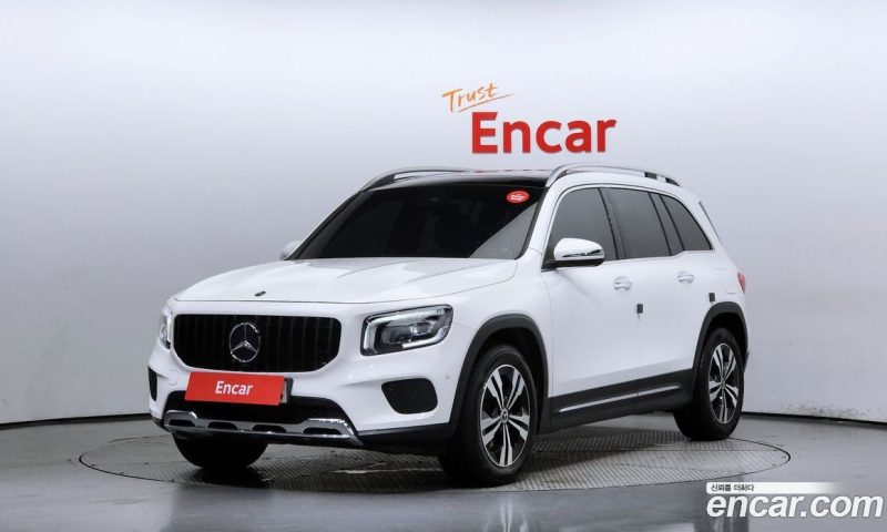 Mercedes Benz GLB-Class GLB220