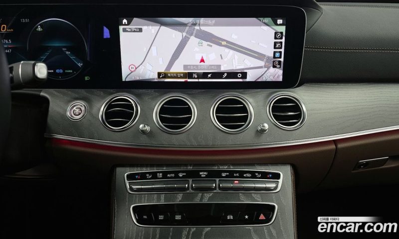 Mercedes Benz E-Class E350 4MATIC Avantgarde