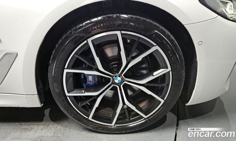 BMW 5-Series i530 xDrive M Sport Package