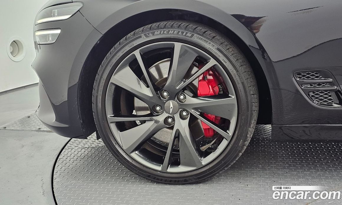 Genesis G70 Gasoline 2.0T 2WD