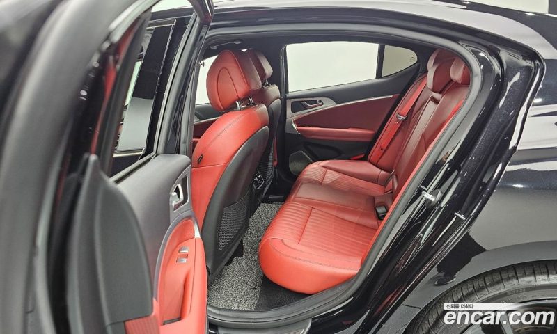 Genesis G70 Gasoline 2.0T 2WD
