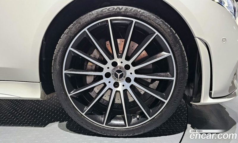 Mercedes Benz CLS-Class CLS450 4MATIC AMG Line
