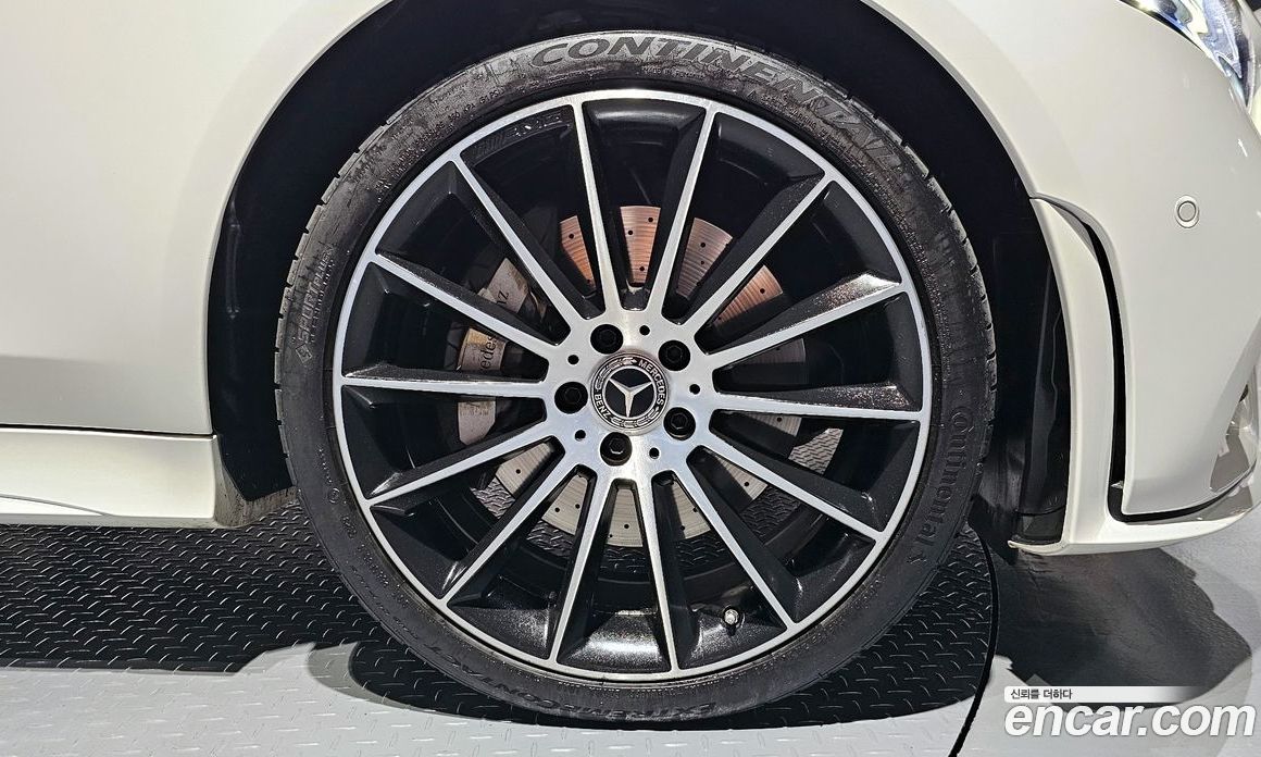 Mercedes Benz CLS-Class CLS450 4MATIC AMG Line