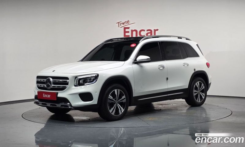 Mercedes Benz GLB-Class GLB220