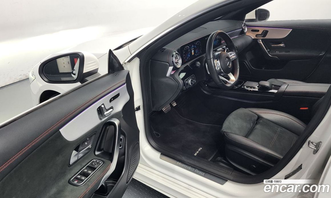 Mercedes Benz CLA-Class CLA250 4MATIC