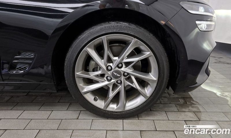Genesis G70 Gasoline 2.0T 2WD