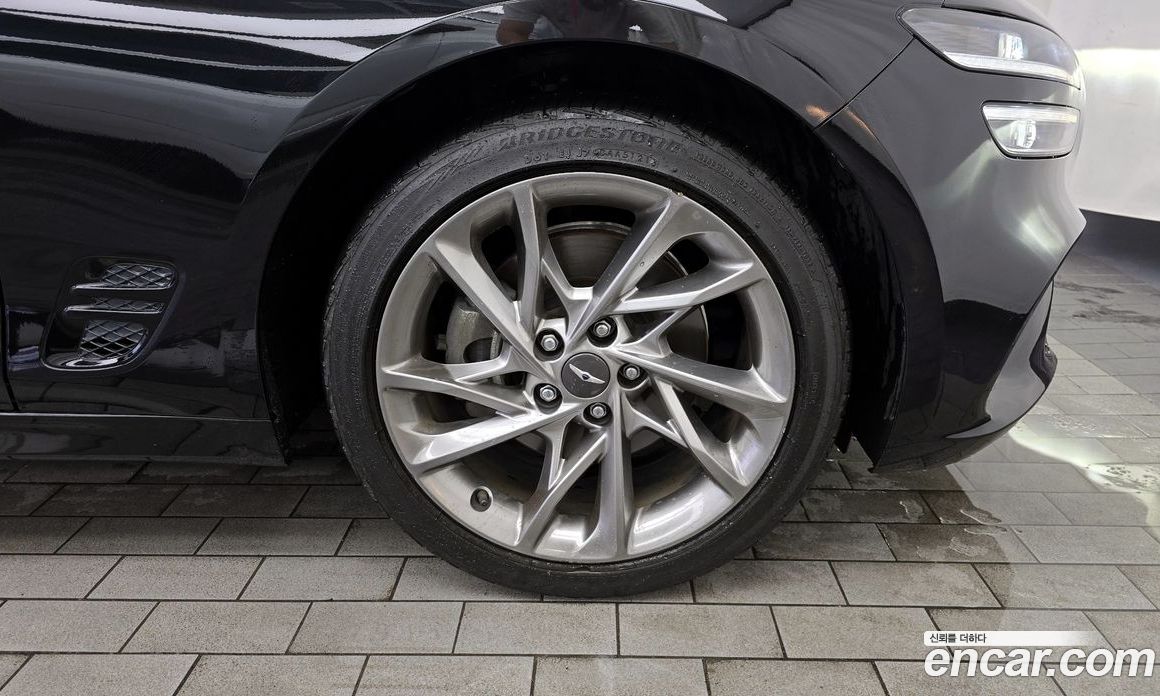 Genesis G70 Gasoline 2.0T 2WD