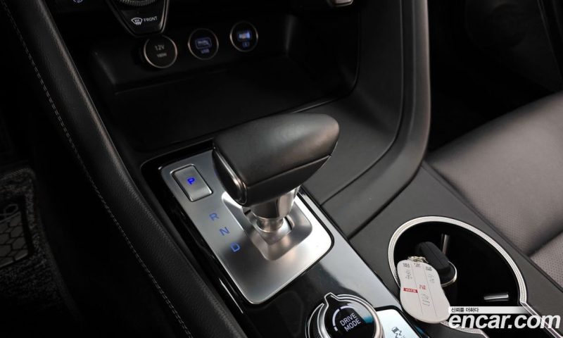 Genesis G70 Gasoline 2.0T 2WD