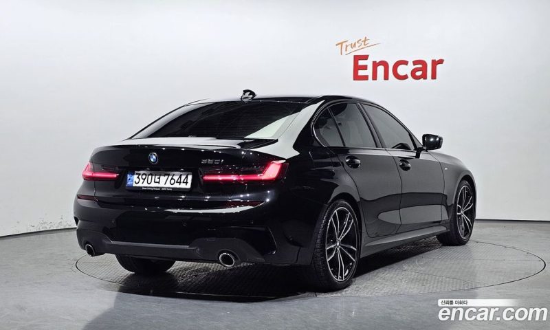 BMW 3-Series i320 M Sport