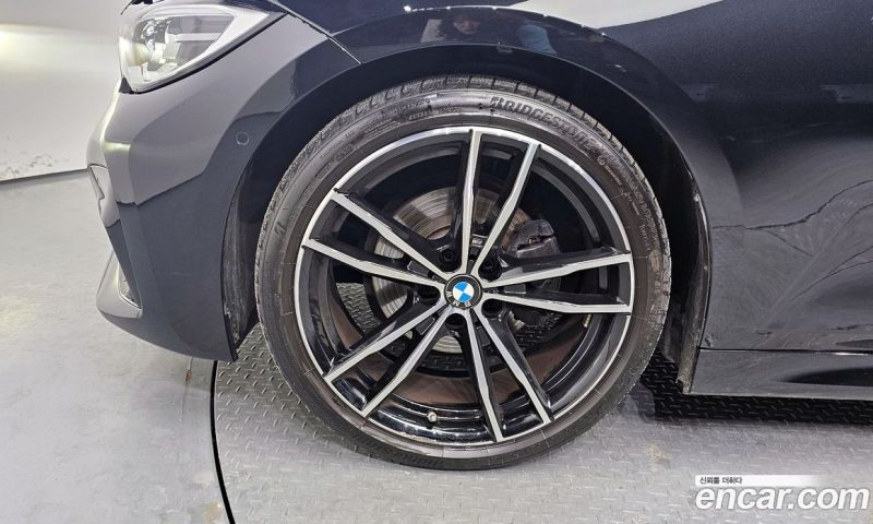 BMW 3-Series i320 M Sport