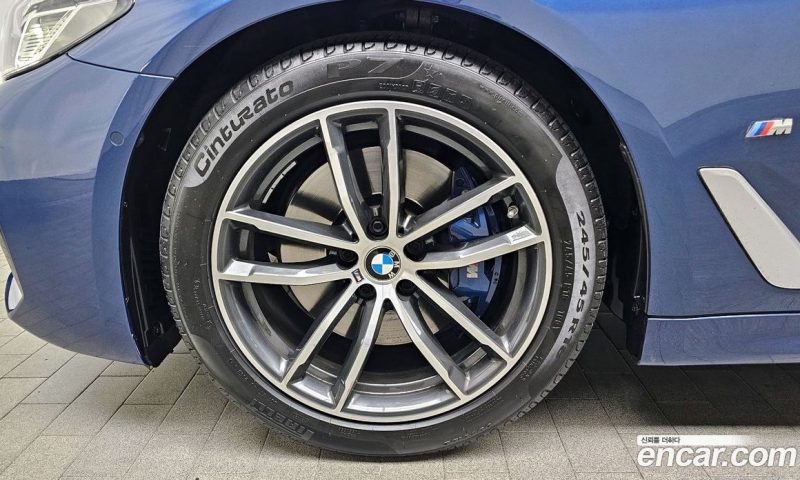 BMW 5-Series i520 M Sport