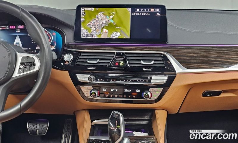 BMW 5-Series i520 M Sport