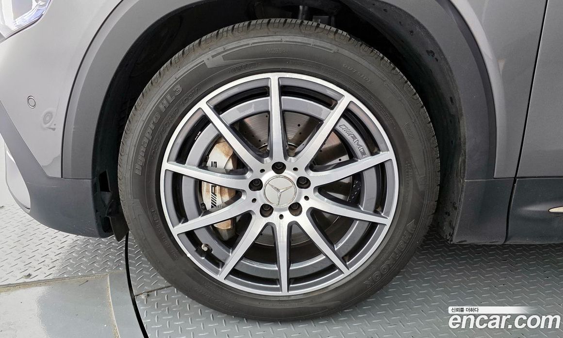 Mercedes Benz GLB-Class AMG GLB35 4MATIC