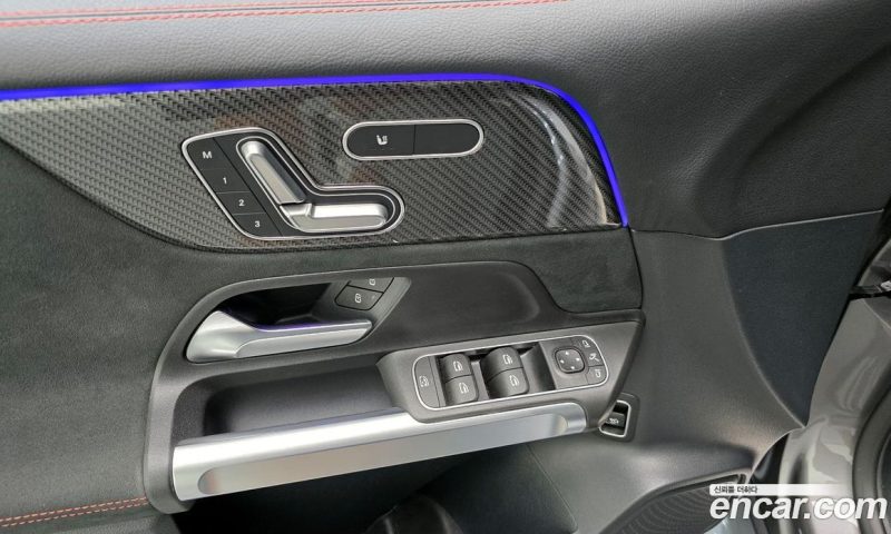 Mercedes Benz GLB-Class AMG GLB35 4MATIC
