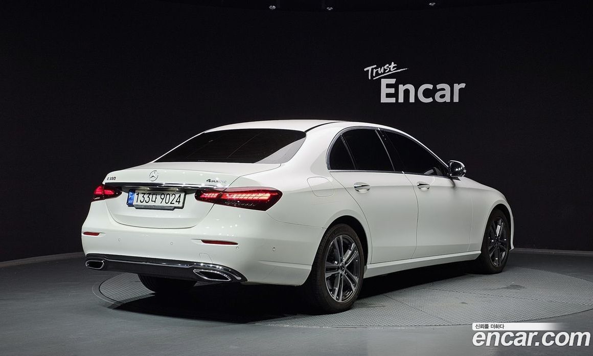 Mercedes Benz E-Class E350 4MATIC Avantgarde