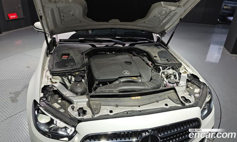 Mercedes Benz E-Class E350 4MATIC Avantgarde