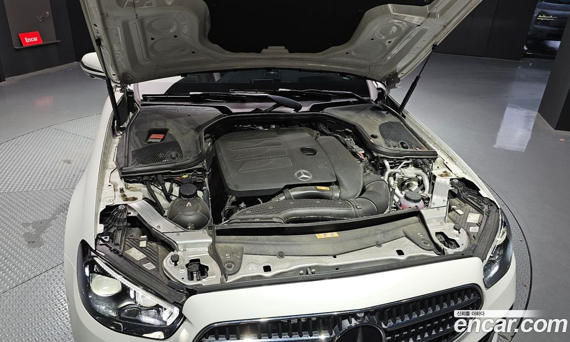 Mercedes Benz E-Class E350 4MATIC Avantgarde