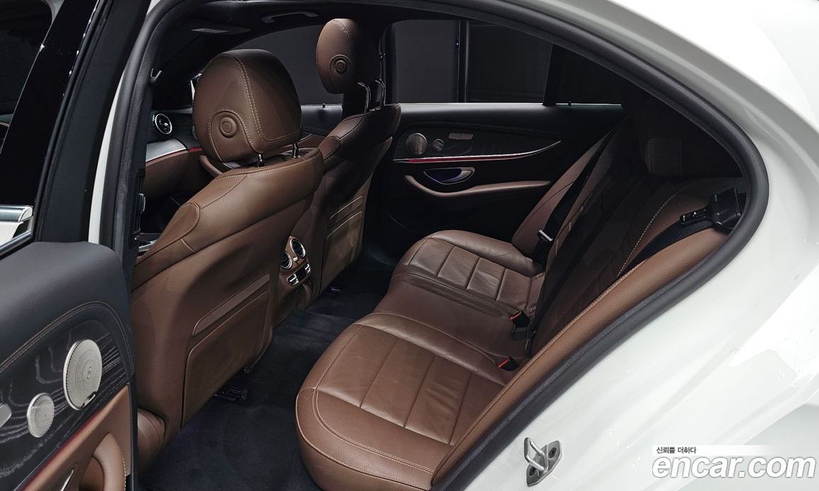 Mercedes Benz E-Class E350 4MATIC Avantgarde