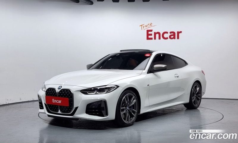BMW 4-Series M440i xDrive Coupe