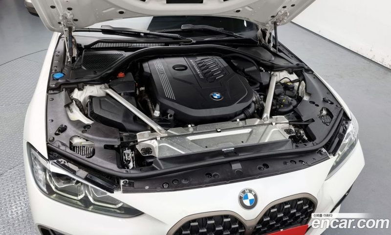 BMW 4-Series M440i xDrive Coupe