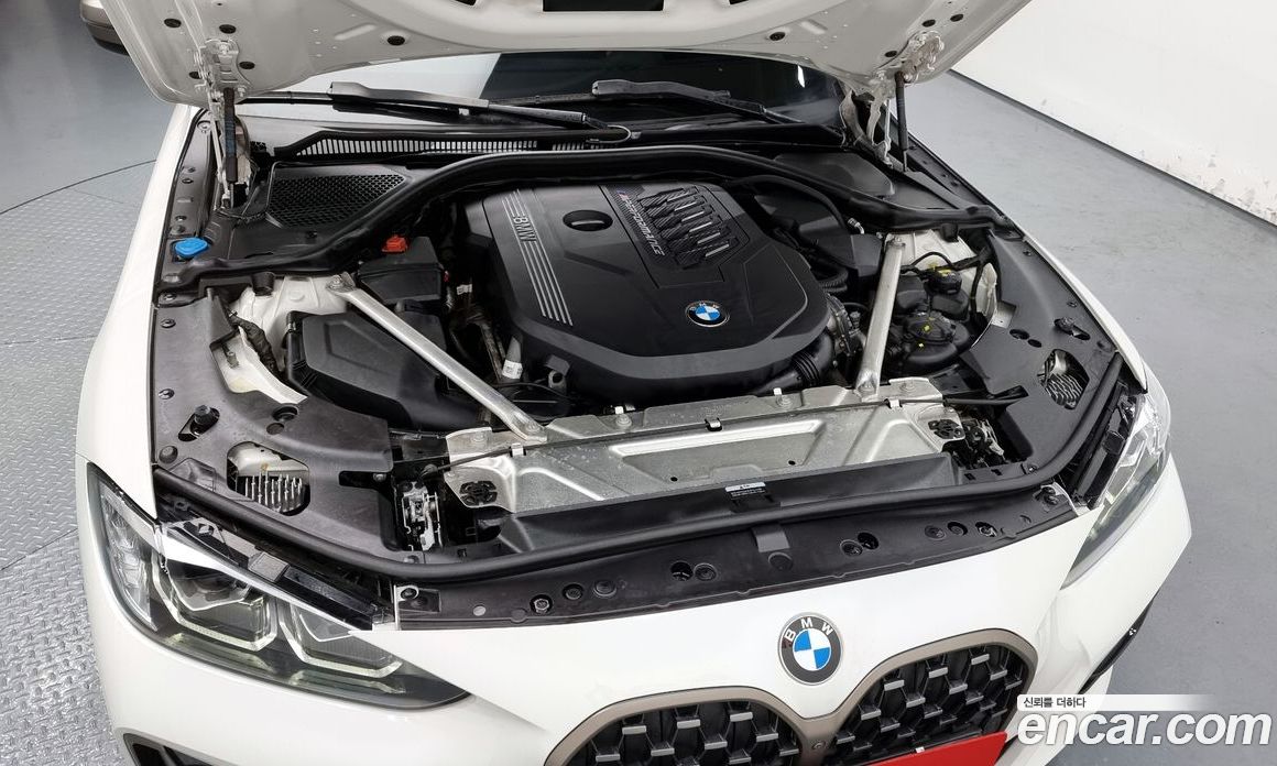 BMW 4-Series M440i xDrive Coupe