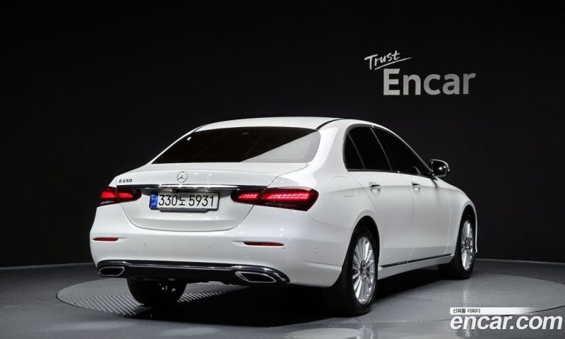 Mercedes Benz E-Class E250 Exclusive