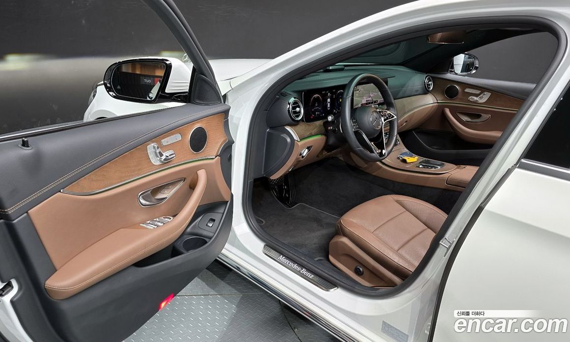 Mercedes Benz E-Class E250 Exclusive