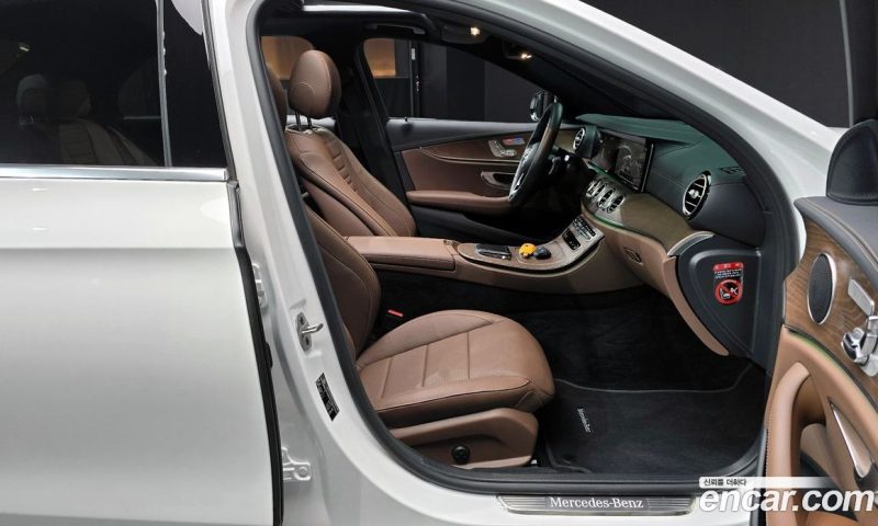 Mercedes Benz E-Class E250 Exclusive