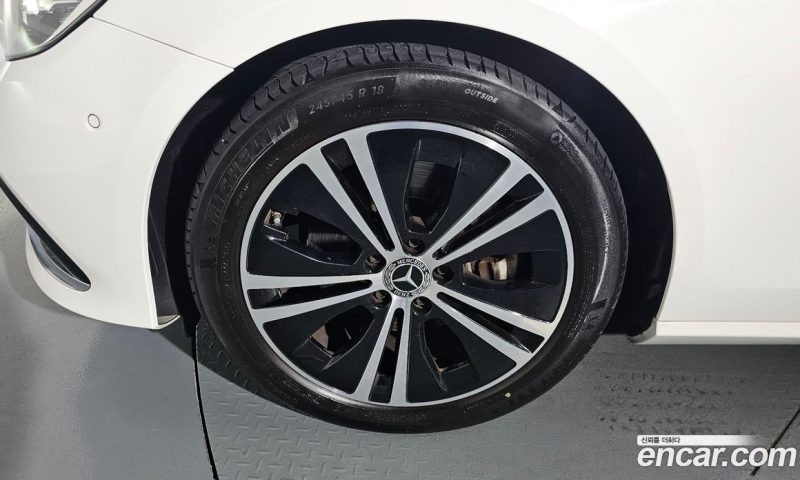 Mercedes Benz E-Class E250 Avantgarde