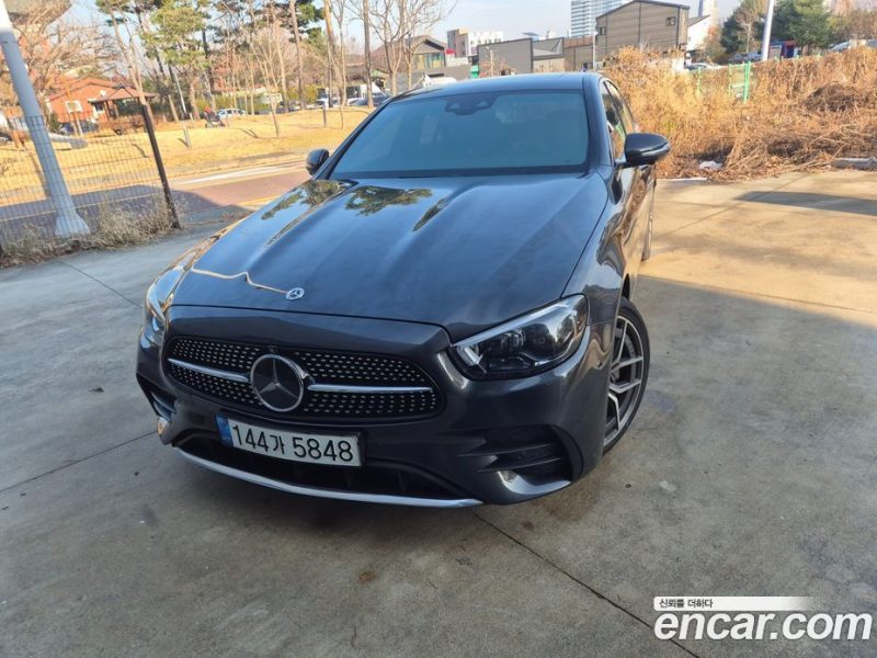 Mercedes Benz E-Class E220d 4MATIC AMG Line