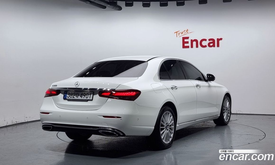Mercedes Benz E-Class E250 Exclusive