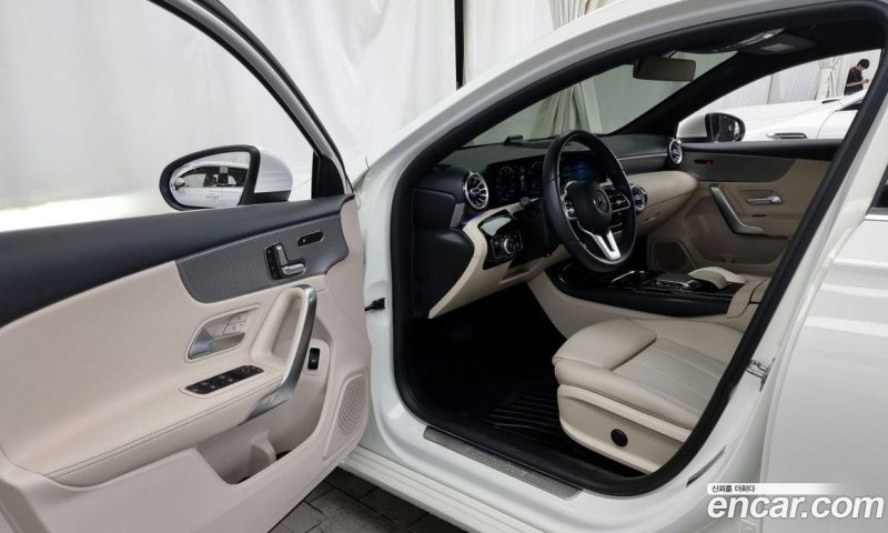 Mercedes Benz A-Class A220 Sedan