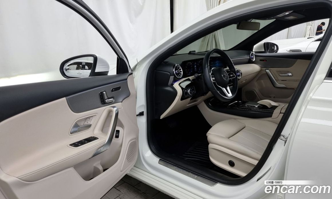 Mercedes Benz A-Class A220 Sedan